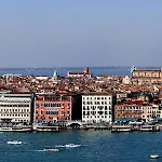 Vivaldi Hotel