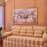Vivaldi Hotel