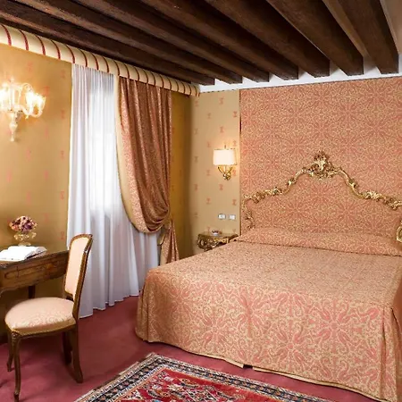 Otel Vivaldi 4*