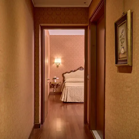 Hotell Vivaldi 4*