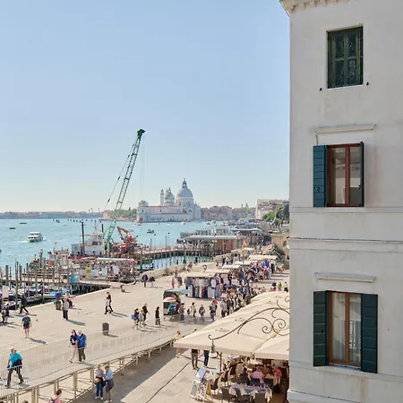 Hotell Vivaldi 4*