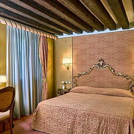 Vivaldi 4*