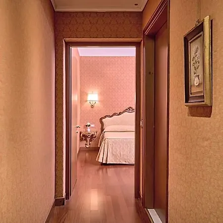 Vivaldi Hotel