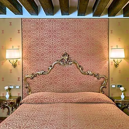 Vivaldi Hotel