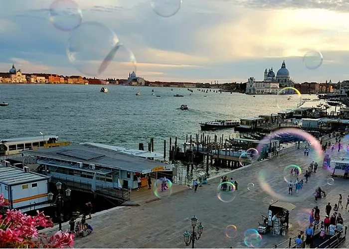 Vivaldi Otel Venedik